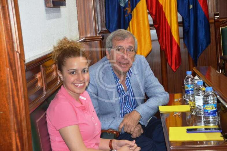 Guillermo Reyes y Vanessa Cruz, en el Pleno de este viernes (Foto TA)